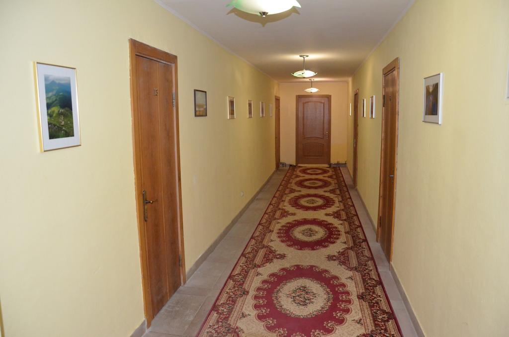 Europa Otel Rakhiv Dış mekan fotoğraf