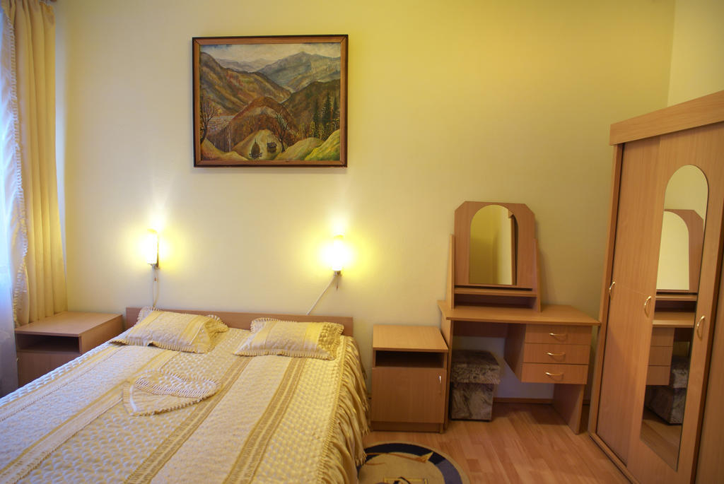 Europa Otel Rakhiv Oda fotoğraf