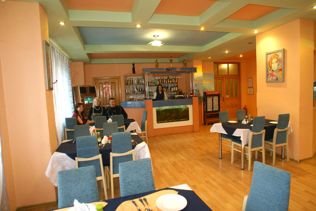 Europa Otel Rakhiv Dış mekan fotoğraf
